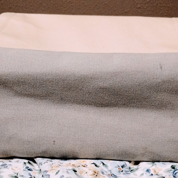 Petunia Pickle Bottom Cream and Gray Baby Bag - Picture 6 of 6